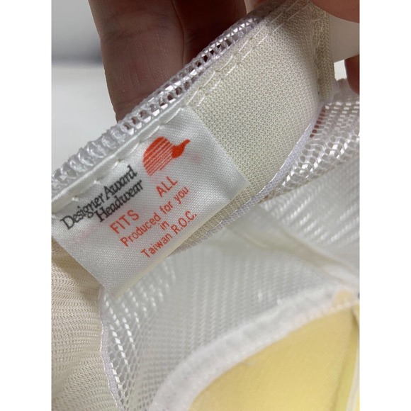 Vintage 327 Chevy Camaro V-Flags Logo Cap Adjustable White Trucker Hat with Pins - Picture 6 of 7